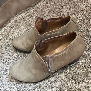 Natural Soul zip up booties, size 11 Women’s